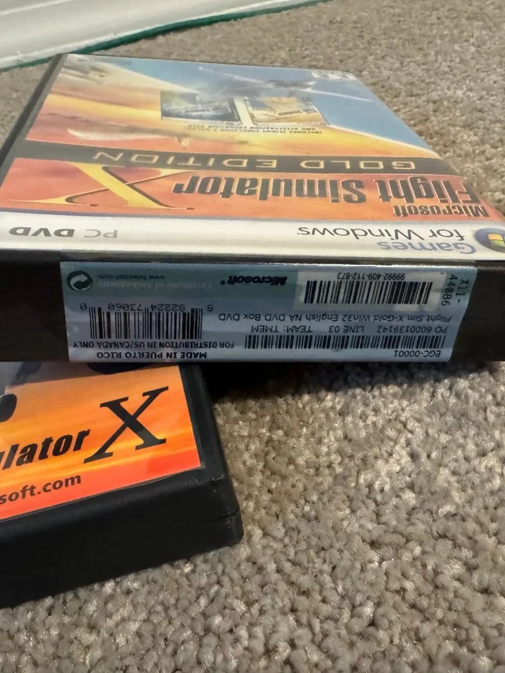 Microsoft Flight Simulator X Gold + PMDG MD-11X + Flight Crew Quick Ref Manuals